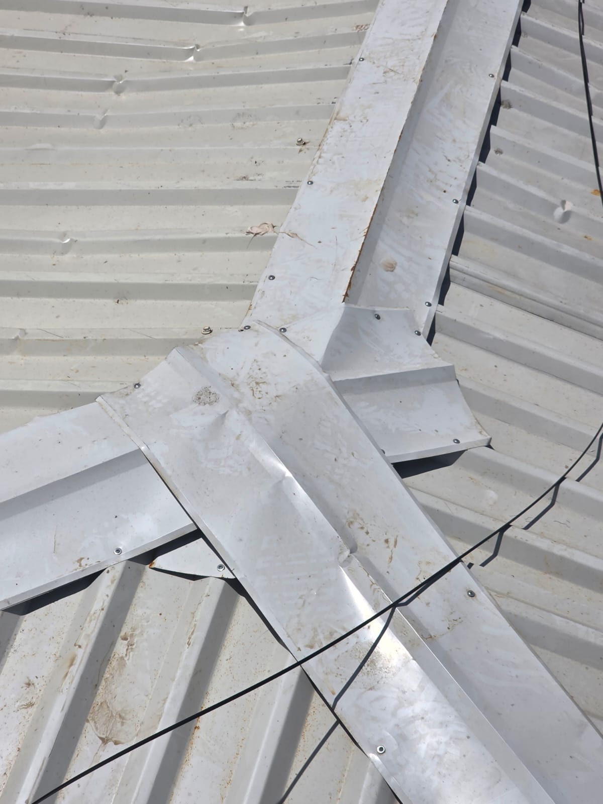 Roofs made with leftover materials